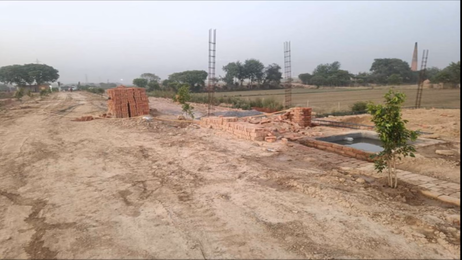 Patna: जमीन की कीमतों का रिकॉर्ड उछाल, निवेशक चौंके Patna: जमीन की कीमतों का रिकॉर्ड उछाल, निवेशक चौंके