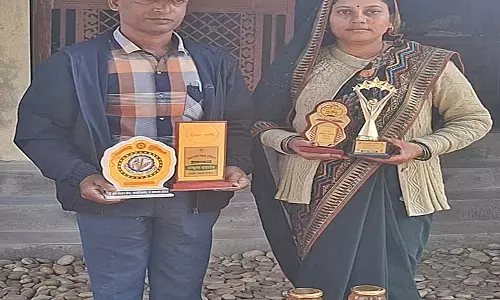 Bihar की सुमन देवी की प्रेरक कहानी, मधुमक्खी पालन से लाखों की कमाई Bihar की सुमन देवी की प्रेरक कहानी, मधुमक्खी पालन से लाखों की कमाई
