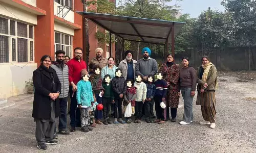 Jalandhar में बाल भिक्षावृत्ति रोकने के लिए की गई छापेमारी में 11 बच्चों को बचाया गया Jalandhar में बाल भिक्षावृत्ति रोकने के लिए की गई छापेमारी में 11 बच्चों को बचाया गया