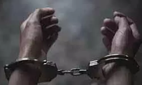 फिजियोथेरेपिस्ट को इंटर्न को नशीली दवा देने और हमला करने के आरोप में गिरफ्तार किया गया।