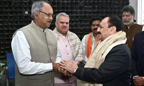 MP बृजमोहन अग्रवाल ने जेपी नड्डा का किया स्वागत