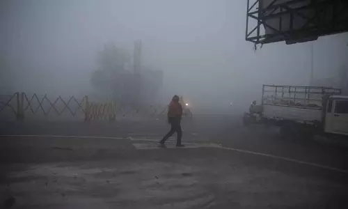 Punjab, हरियाणा में ठंड का मौसम जारी, तापमान सामान्य से ऊपर बना हुआ है Punjab, हरियाणा में ठंड का मौसम जारी, तापमान सामान्य से ऊपर बना हुआ है