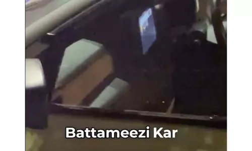 Gurugram: एक महिला को परेशान करने और बीच रास्ते में छोड़ने के आरोप में कैब ड्राइवर गिरफ्तार Gurugram: एक महिला को परेशान करने और बीच रास्ते में छोड़ने के आरोप में कैब ड्राइवर गिरफ्तार
