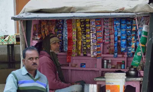हिमाचल प्रदेश के सभी ULB में छोटे व्यापारियों के लिए कल्याणकारी योजना अधिसूचित की गई हिमाचल प्रदेश के सभी ULB में छोटे व्यापारियों के लिए कल्याणकारी योजना अधिसूचित की गई