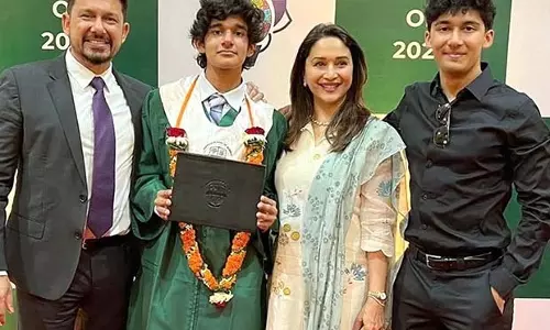 Madhuri Dixit ने बताया कि उनके बेटे अरिन और रयान बॉलीवुड में करियर क्यों नहीं बना रहे Madhuri Dixit ने बताया कि उनके बेटे अरिन और रयान बॉलीवुड में करियर क्यों नहीं बना रहे