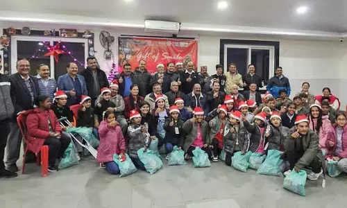 Rotary Club ने गरीब बच्चों के साथ क्रिसमस मनाया
