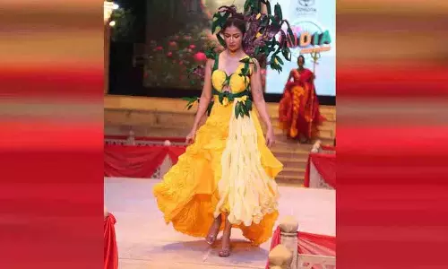 Lakhotia College of Design organized ने ‘लव इंडिया 2025’ ग्रेजुएशन फैशन शो का आयोजन किया