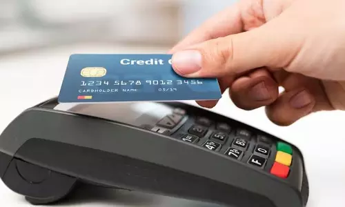 एक Credit Card से दूसरे क्रेडिट कार्ड का बिल चुकाना: एक स्मार्ट रणनीति एक Credit Card से दूसरे क्रेडिट कार्ड का बिल चुकाना: एक स्मार्ट रणनीति
