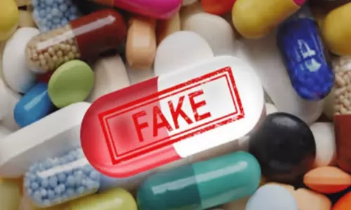 Drugs Control: शहर में 26 फर्मों पर कार्रवाई Drugs Control: शहर में 26 फर्मों पर कार्रवाई