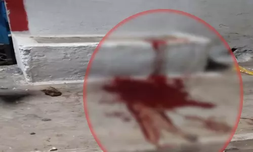 जयन्ती नाचा कार्यक्रम की खुशियां मातम में बदली, युवक पर हुआ चाकू से हमला जयन्ती नाचा कार्यक्रम की खुशियां मातम में बदली, युवक पर हुआ चाकू से हमला