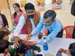 पल्स पोलियो: Budgam में 1.21 लाख से ज़्यादा बच्चों को कवर किया जाएगा पल्स पोलियो: Budgam में 1.21 लाख से ज़्यादा बच्चों को कवर किया जाएगा