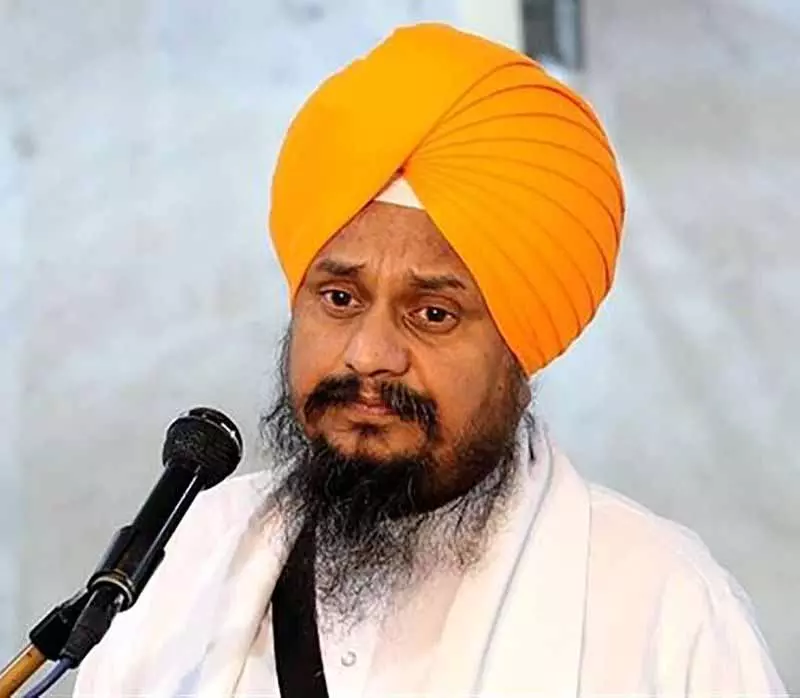 ज्ञानी हरप्रीत ने SAD के अलग हुए गुट के प्रमुख पद से इस्तीफा देने की पेशकश की है ज्ञानी हरप्रीत ने SAD के अलग हुए गुट के प्रमुख पद से इस्तीफा देने की पेशकश की है