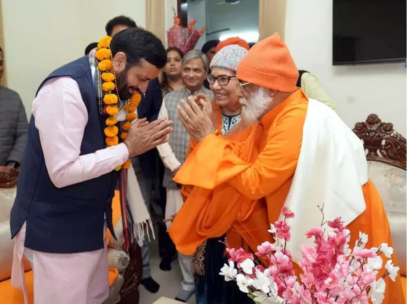 CM सैनी ने कुरूक्षेत्र की लाडवा अनाज मंडी का दौरा किया CM सैनी ने कुरूक्षेत्र की लाडवा अनाज मंडी का दौरा किया