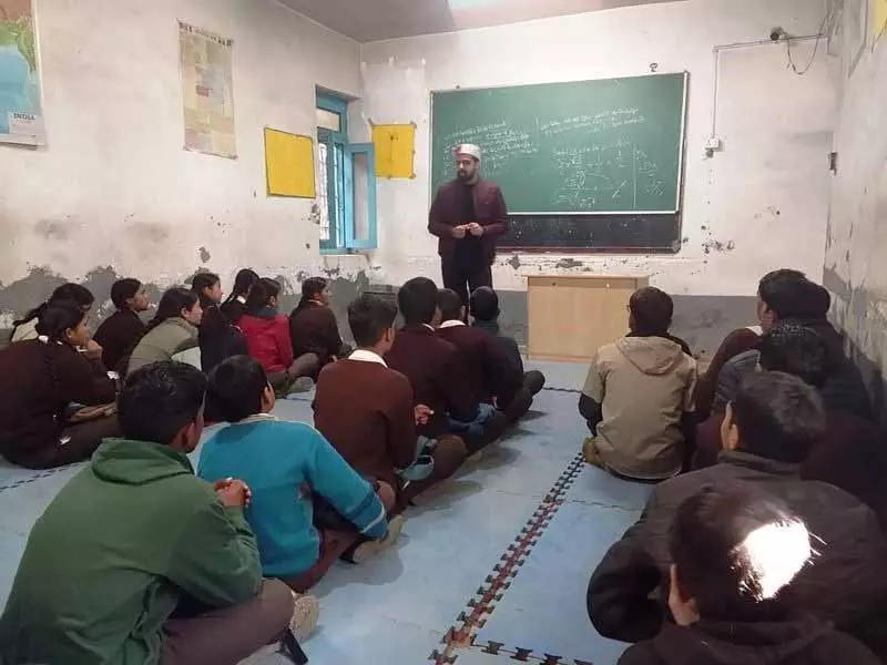महिला हाट पहल बंजार ब्लॉक में STEM शिक्षा को मज़बूत बनाती है महिला हाट पहल बंजार ब्लॉक में STEM शिक्षा को मज़बूत बनाती है