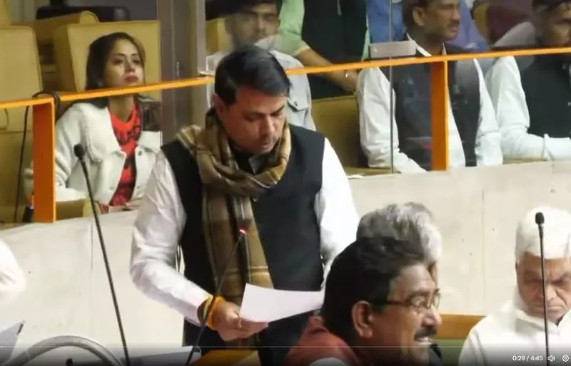 Chandigarh: इंदु राज नरवाल पर प्रस्ताव पारित, कांग्रेस का हंगामा Chandigarh: इंदु राज नरवाल पर प्रस्ताव पारित, कांग्रेस का हंगामा