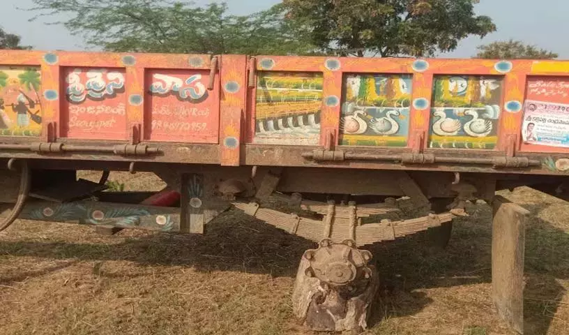 Suryapet जिले के ईपुरू गांव में कृषि भूमि पर चोरी की सूचना मिली Suryapet जिले के ईपुरू गांव में कृषि भूमि पर चोरी की सूचना मिली