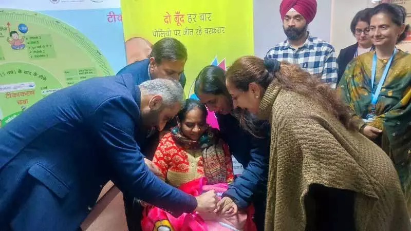 Chandigarh: पल्स पोलियो अभियान में 43,000 से ज़्यादा बच्चों को टीका लगाया गया Chandigarh: पल्स पोलियो अभियान में 43,000 से ज़्यादा बच्चों को टीका लगाया गया