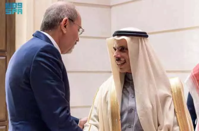 Saudi -जॉर्डन वार्ता: रियाद में दोनों देशों के विदेश मंत्रियों की अहम मुलाकात Saudi -जॉर्डन वार्ता: रियाद में दोनों देशों के विदेश मंत्रियों की अहम मुलाकात
