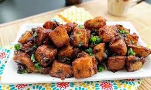 Idli Manchurian : बची हुई इडली से बनाएं सुपरहिट चटपटा स्नैक Idli Manchurian : बची हुई इडली से बनाएं सुपरहिट चटपटा स्नैक