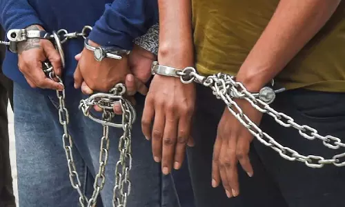 13 साइबर अपराधियों को दबोचा गया, ऐसे फंसाते, एक्शन में पुलिस 13 साइबर अपराधियों को दबोचा गया, ऐसे फंसाते, एक्शन में पुलिस