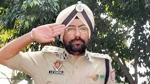 Retd IPS officer ने साइबर ठगों के हाथों ₹8 करोड़ गंवाने के बाद जान देने की कोशिश की