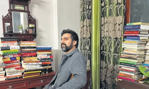 Delhiwale: एक किताब जमा करने वाले का पोर्ट्रेट Delhiwale: एक किताब जमा करने वाले का पोर्ट्रेट