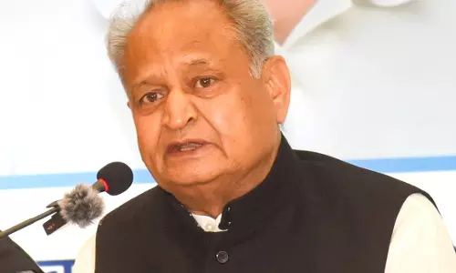 Aravali को बेचने की साज़िश: गहलोत ने केंद्र पर CEC को ‘कठपुतली’ बनाने का आरोप लगाया