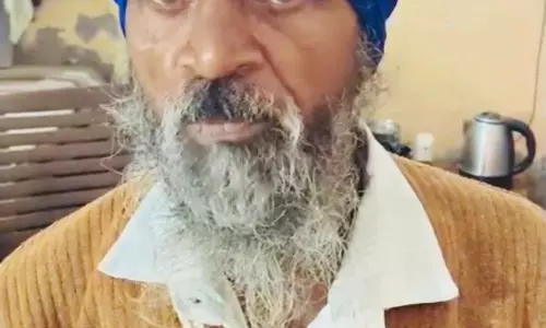 Fatehabad पुलिस की मदद से नशे के आदी बेटों को नई ज़िंदगी मिलने पर पिता ने राहत की सांस ली Fatehabad पुलिस की मदद से नशे के आदी बेटों को नई ज़िंदगी मिलने पर पिता ने राहत की सांस ली