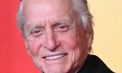 Michael Douglas ने बेटे की मुश्किलों के बारे में रॉब रेनर से काफी बात की