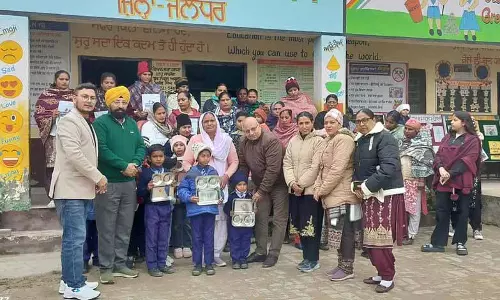Jalandhar के सरकारी स्कूल में इनोवेटिव रिवॉर्ड पहल से छात्रों के प्रदर्शन में सुधार हुआ है Jalandhar के सरकारी स्कूल में इनोवेटिव रिवॉर्ड पहल से छात्रों के प्रदर्शन में सुधार हुआ है