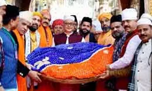Rijiju ने केंद्र सरकार की ओर से अजमेर शरीफ दरगाह पर चादर चढ़ाई