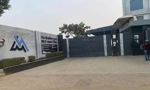 Jalandhar: फैक्ट्री में टूल क्रेट गिरने से 3 मजदूरों की मौत, 5 लोग घायल