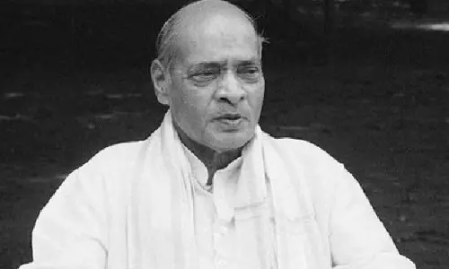 Andhra के राज्यपाल, तेलंगाना के सीएम ने पूर्व पीएम नरसिम्हा राव को श्रद्धांजलि दी Andhra के राज्यपाल, तेलंगाना के सीएम ने पूर्व पीएम नरसिम्हा राव को श्रद्धांजलि दी