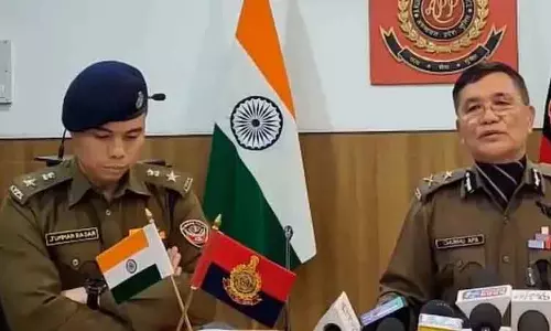 जासूसी मामले में: North Kashmir के दो और निवासियों को गिरफ्तार किया गया, कुल गिरफ्तारियां 5 जासूसी मामले में: North Kashmir के दो और निवासियों को गिरफ्तार किया गया, कुल गिरफ्तारियां 5