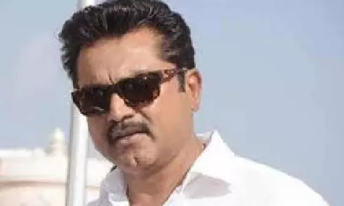 टीवीके खोखला, विजय अभी राजनेता नहीं: Sarathkumar