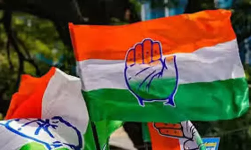 Farrukhabad: मनरेगा बंद करने के फैसले पर कांग्रेसियों का गुस्सा Farrukhabad: मनरेगा बंद करने के फैसले पर कांग्रेसियों का गुस्सा