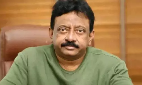 Ram Gopal Varma ने महिलाओं की ड्रेसिंग पर टिप्पणी के लिए एक्टर शिवाजी की आलोचना की Ram Gopal Varma ने महिलाओं की ड्रेसिंग पर टिप्पणी के लिए एक्टर शिवाजी की आलोचना की