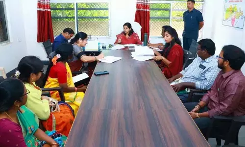 जाति और आय प्रमाण पत्र बिना किसी देरी के जारी किए जाएं: Collector Tripathi जाति और आय प्रमाण पत्र बिना किसी देरी के जारी किए जाएं: Collector Tripathi