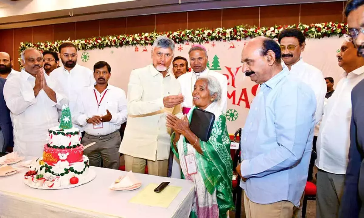 शांति और सेवा की क्रिसमस भावना समाज का मार्गदर्शन करे: Naidu शांति और सेवा की क्रिसमस भावना समाज का मार्गदर्शन करे: Naidu