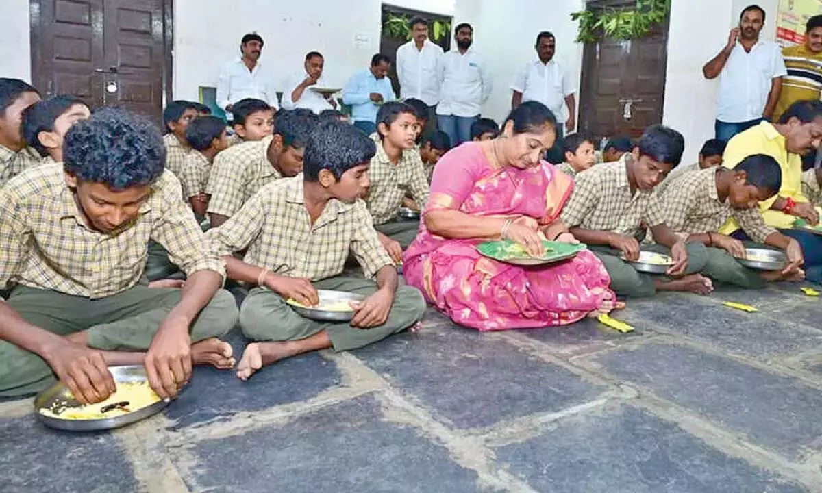 Savita ने छात्रों के लिए पर्सनल हाइजीन के महत्व पर ज़ोर दिया