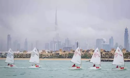 Dubai में किडज़िंक पर्ल कप का समापन, 17 देशों के 100+ युवा सेलर्स शामिल