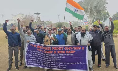 PoJK के विस्थापितों का विरोध प्रदर्शन, पूरे पैकेज और 12 विधानसभा सीटों की मांग