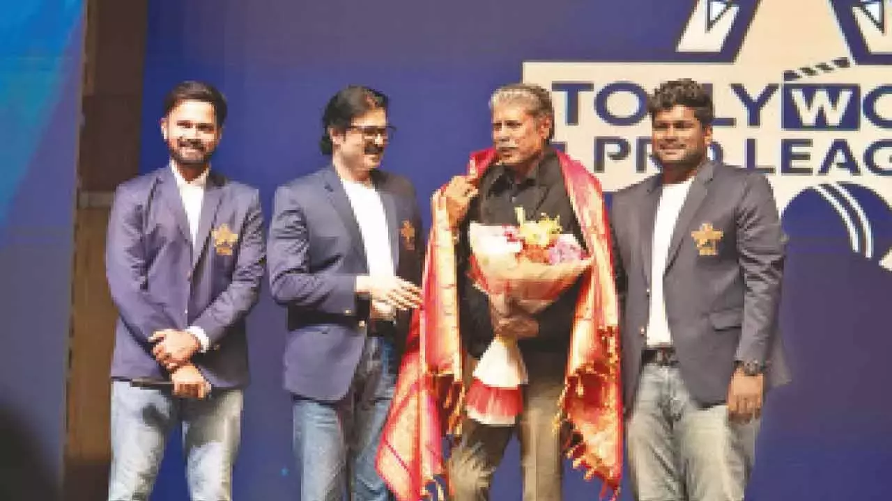 Telangana: टॉलीवुड प्रो लीग फिल्मों और क्रिकेट को एक साथ ला रहा है Telangana: टॉलीवुड प्रो लीग फिल्मों और क्रिकेट को एक साथ ला रहा है