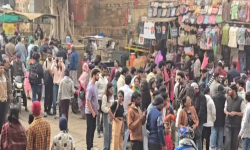 Jaisalmer: क्रिसमस की छुट्टियां मनाने के लिए पर्यटक शहर में उमड़ पड़े