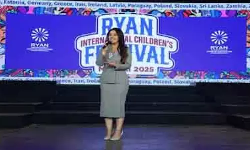 Ashnoor Kaur: जहाँ से पढ़ाई की, वहीं बनीं चीफ गेस्ट Ashnoor Kaur: जहाँ से पढ़ाई की, वहीं बनीं चीफ गेस्ट