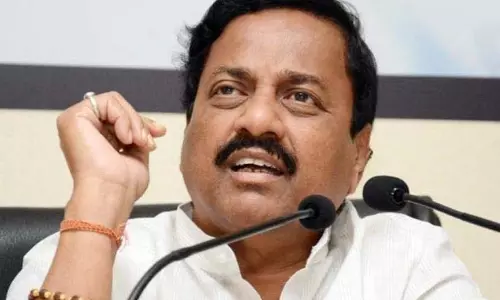 Sunil Tatkare: घड़ी के निशान पर 38 मेयर, 1100 कॉर्पोरेटर चुने गए Sunil Tatkare: घड़ी के निशान पर 38 मेयर, 1100 कॉर्पोरेटर चुने गए