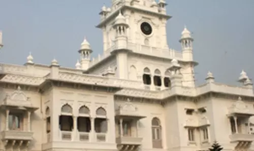 केजीएमयू में महिला डॉक्टर से अवैध धर्मांतरण का प्रयास, आरोपी सस्पेंड, परिसर में प्रवेश पर रोक