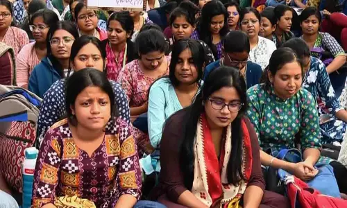 OUAT के PG और PhD छात्रों की भूख हड़ताल दूसरे दिन भी जारी