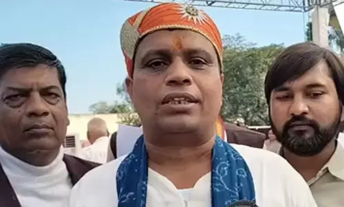 आत्मनिर्भर भारत का सपना स्वदेशी के बिना नहीं हो सकता पूरा : आचार्य बालकृष्ण आत्मनिर्भर भारत का सपना स्वदेशी के बिना नहीं हो सकता पूरा : आचार्य बालकृष्ण