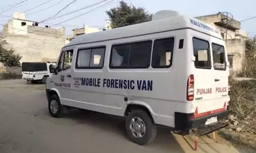 पंजाब : अज्ञात हमलावरों ने पूर्व पार्षद पर की फायरिंग, जांच में जुटी पुलिस पंजाब : अज्ञात हमलावरों ने पूर्व पार्षद पर की फायरिंग, जांच में जुटी पुलिस